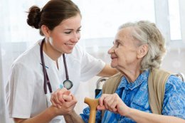 Скидка пенсионерам и инвалидам на первичный прием врача 10 %